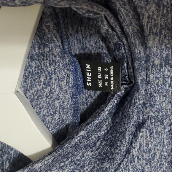 Mock Neck Crop Top and Leggings Set - Picture 2 of 7